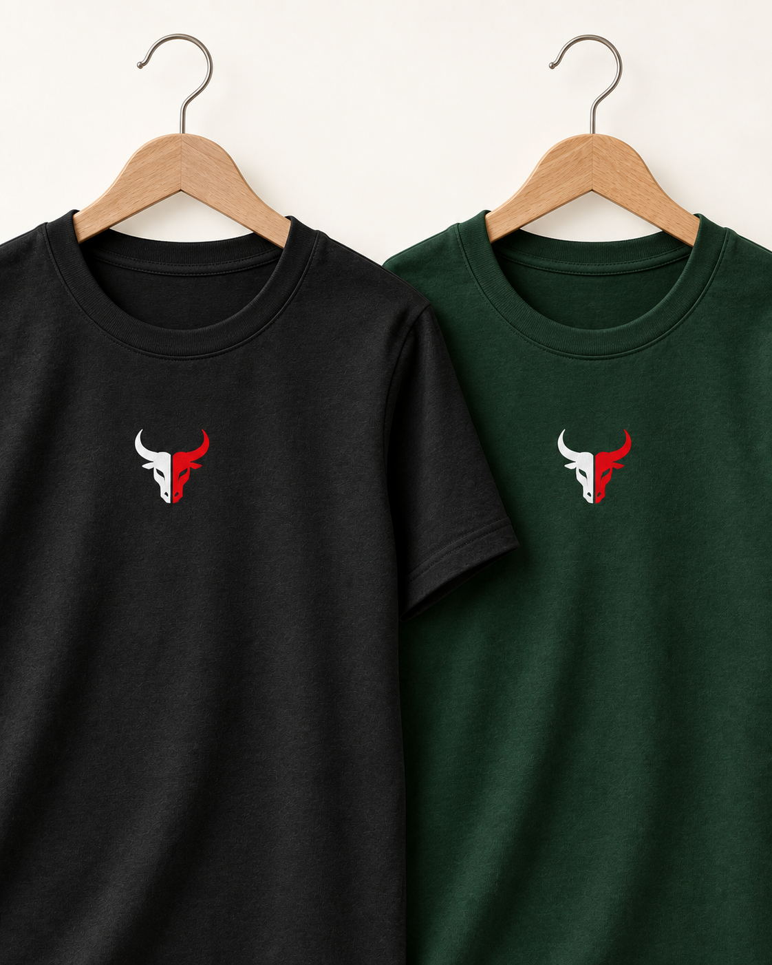 Split bull tee graphic and cotton detail